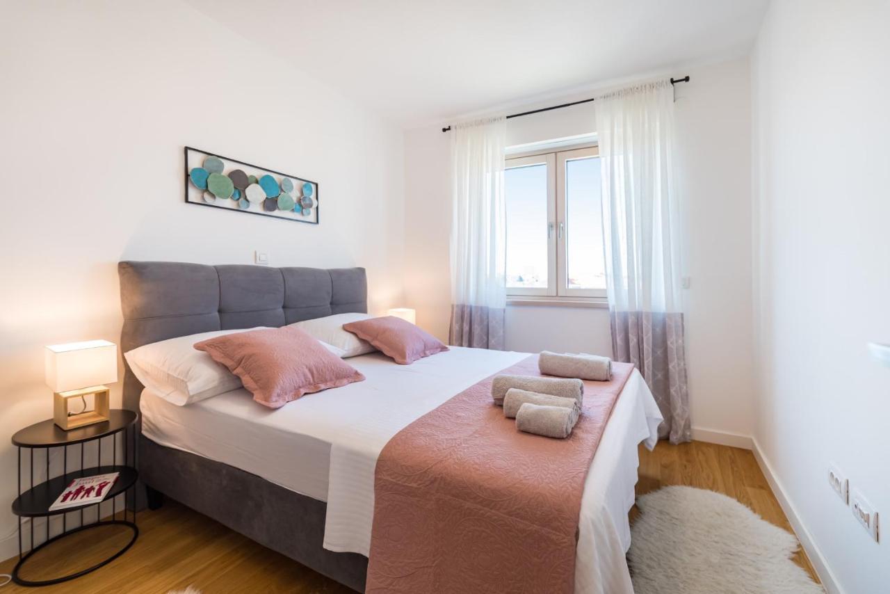D-Apartment - With Garage And Balcony Zadar Eksteriør billede