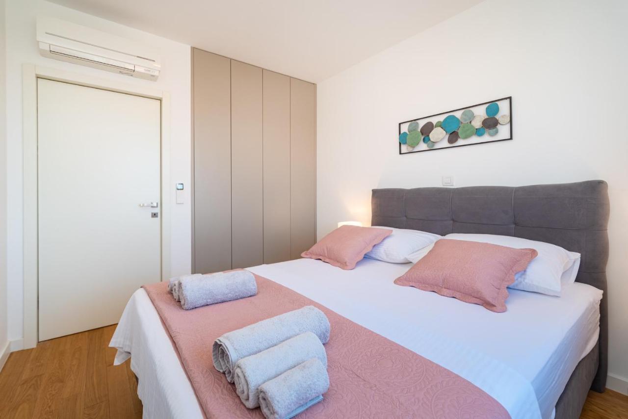 D-Apartment - With Garage And Balcony Zadar Eksteriør billede