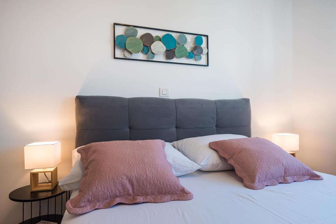 D-Apartment - With Garage And Balcony Zadar Eksteriør billede