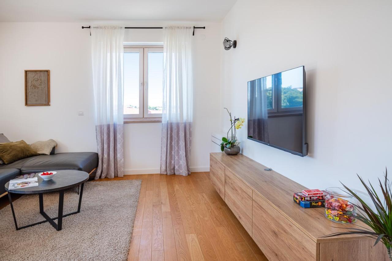 D-Apartment - With Garage And Balcony Zadar Eksteriør billede