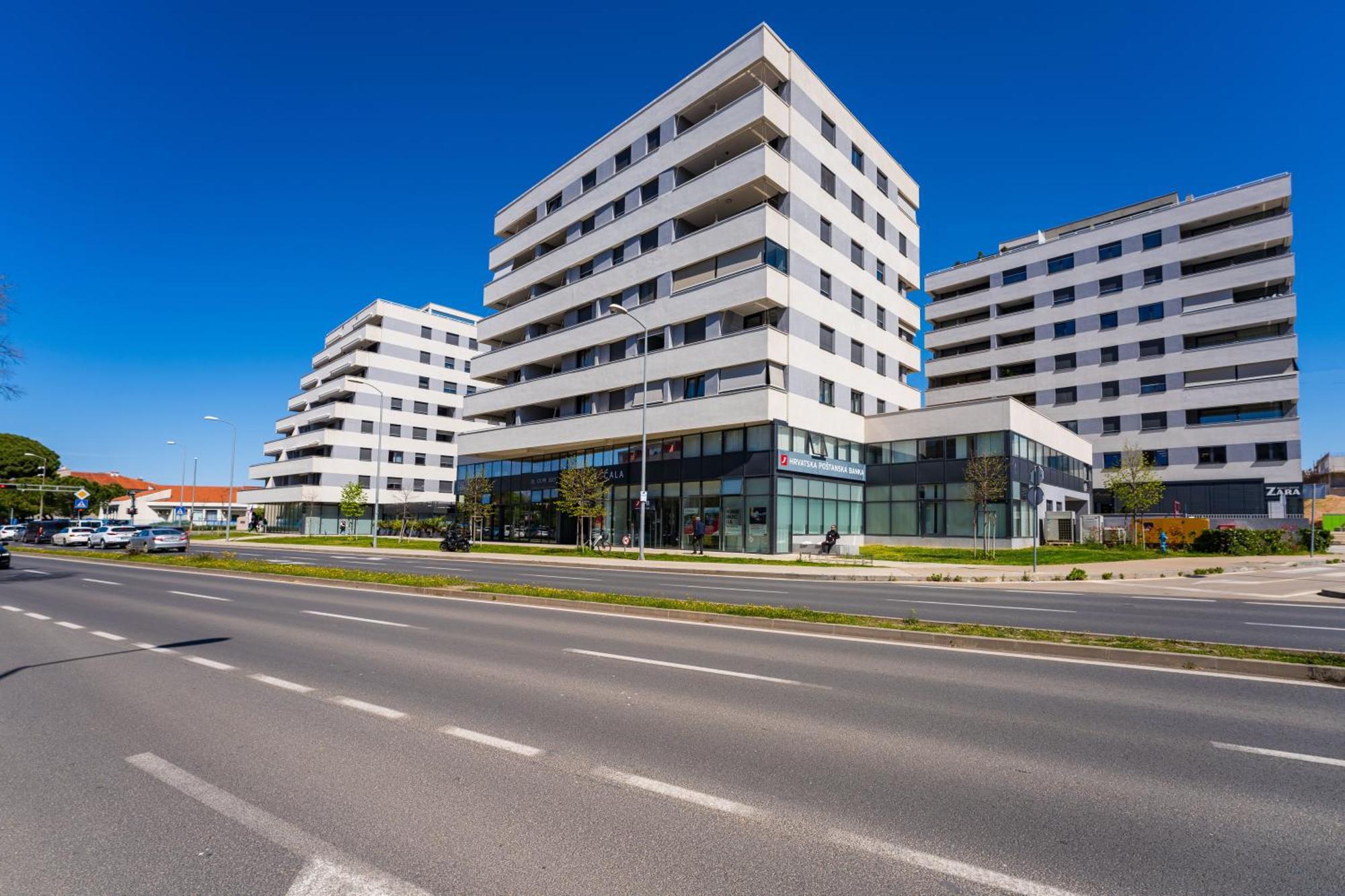 D-Apartment - With Garage And Balcony Zadar Eksteriør billede