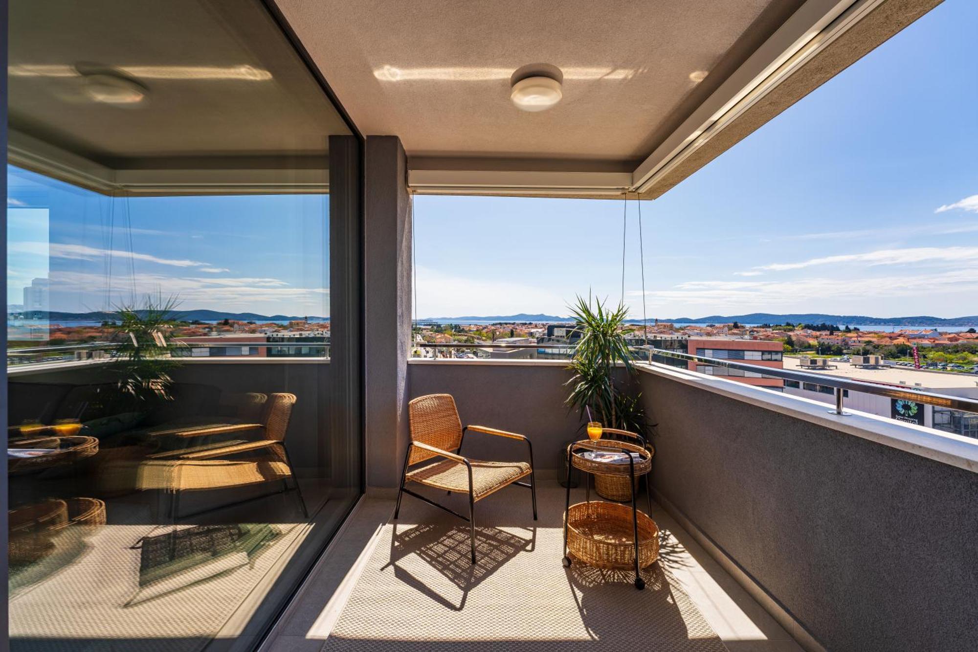 D-Apartment - With Garage And Balcony Zadar Eksteriør billede